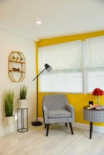Vibrant 4bd 2ba Miami Home w POOL - Miami - 1