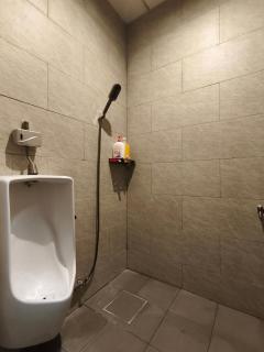 Long Homestay 2 Giường Đôi Luxury - Ðức Hòa - 2