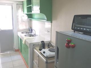 Comfy, Arneta Cntr,1 bdrm, loft, smrt tv, spacious - Manila - 2