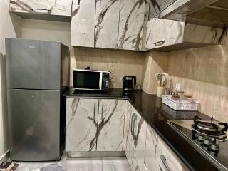 Air avenue luxury appartment phase 8 DHA lahore - Dargai - 1