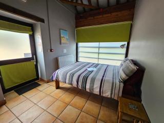Deepdale Camping & Rooms - Burnham Deepdale - 6