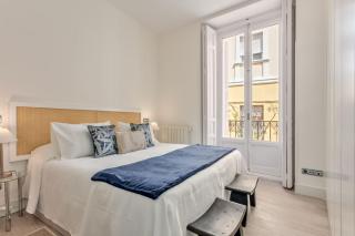 Charming Apartment Near Almudena and Royal Palace Perfect Madrid Stay Royal Palace II - Madrid - 6