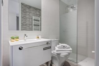 Charming Apartment Near Almudena and Royal Palace Perfect Madrid Stay Royal Palace II - Madrid - 4