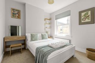 New! Cosy 3-Bed Garden Apartment, 7min to Tube - Brentford - 3