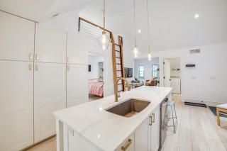 1 Mi to Dtwn Grand Rapids Chic Condo with Balcony! - Grand Rapids - 1