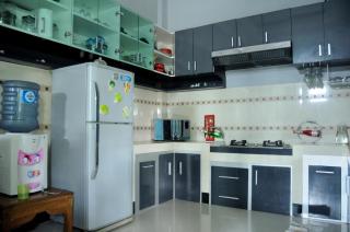 Shrine Guest House - - 3