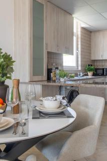 Cozy 1BR in the Peaceful Community of Motor City - 2