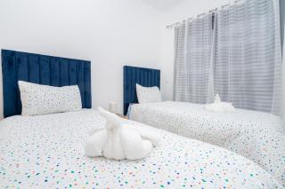 Glorious Garden, Appartement Familial, Face au Stade Ibn Batouta, Espaces Verts, Proche Aéroport, Parking, WIFI, AC, IPTV - Tangier - 8