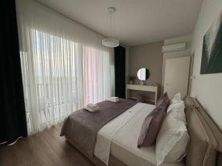 Privat Pool Green Gem Villa 82, Green Coast - 1