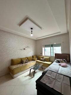 Seaside Apartment in Harhoura - Harhoura - 9