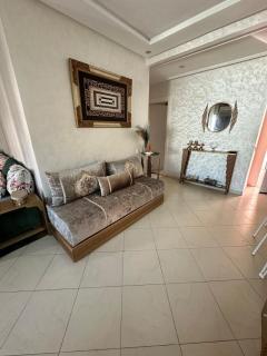 Seaside Apartment in Harhoura - Harhoura - 3
