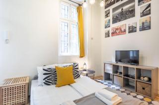 Very Central - Comfy Studio - 9