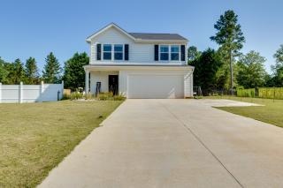 Modern Anderson Home with Fire Pit and Grill - Anderson - 8