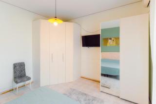 Locri Beautiful Modern Three-Room Apartment - 3