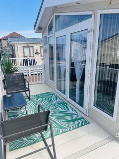 P&T's home from home, PLATINUM Spacious Lodge - Rhyl - 7