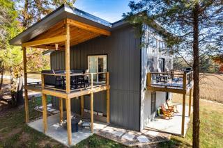 Quiet Country Oasis with Hot Tub - - 9