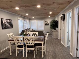 2 bedroom house close to trails - 3