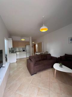 Macys Hideaway Place By Adriatic Living - Durrës - 3