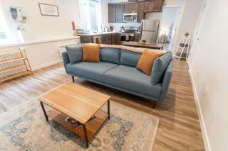 Walkable Apt Next to Restaurants, Bars, and Shops! - Portland - 8
