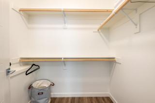Walkable Apt Next to Restaurants, Bars, and Shops! - Portland - 3