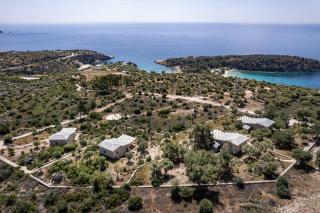 NOUS Village - Aliki - 9