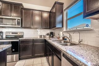 Killeen 6bd 10PPL Contractors Groups Insurance Friendly Professionally Managed by Stay Albatross - Killeen - 2