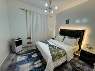 Only 5-minutes walk to airport, your perfect choice for an early or late flight - 4