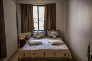 Serene stay in chuim near carter road - Mumbai - 8