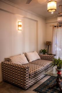 Serene stay in chuim near carter road - Mumbai - 2
