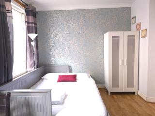 Piccadilly Theatreland Studio - 1