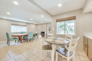 Shop, Hike and Explore Fresno Home with Private Pool! - Fresno - 9