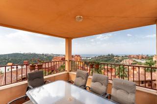 Duplex Penthouse with Terrace & Sea Views - Marbella - 3