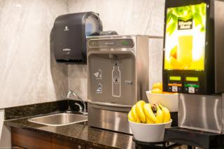 Home Inn and Suites Lloydminster - Lloydminster - 8