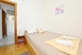Apartments Sandra - Vir - 2