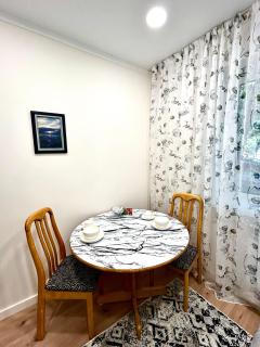 Lux Apart - Almaty - 8