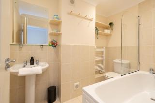 4-Bed Beachside Family Retreat - Bembridge - 9
