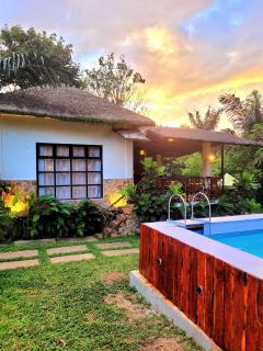 Modern Bahay Kubo near Tagaytay - Casita Anahaw - Indang - 1