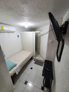 A spacious apartment with a Jacuzzi - 4