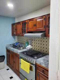 A spacious apartment with a Jacuzzi - 9