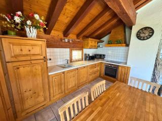Chalet Authentique Rénové à St Martin, Terrasse, Proche Pistes et Navette Gratuite - FR-1-452-60 - Saint-Martin-de-Belleville - 4