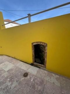 casa amarela Tangerina - Encarnação - 2