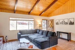Mountain-View Haven with Deck in Pine Mountain Club - Frazier Park - 7