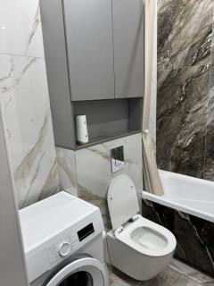Новая квартира с хорошим ремонтом - Almaty - 6