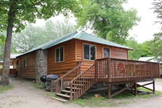 Cabin 4 - Classic 1933 cabin on the lake shore, 10 steps from the dock - 9