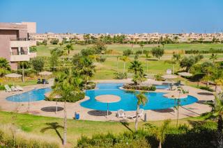 3 Bedroom Apartment with Pool View Prestigia - 9