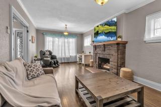 New Close to Falls Beautiful Spacious Parking Air Conditioning - Niagara Falls - 9