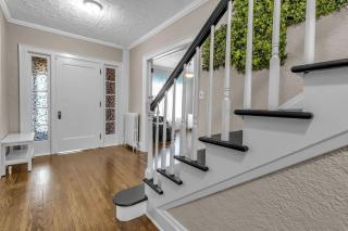 New Close to Falls Beautiful Spacious Parking Air Conditioning - Niagara Falls - 6