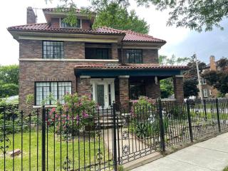 New Close to Falls Beautiful Spacious Parking Air Conditioning - Niagara Falls - 3