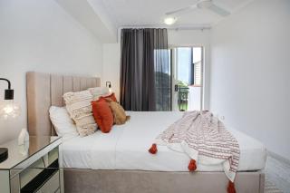 Tropical Comfort Pool and Stunning Esplanade - Cairns - 9