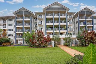Tropical Comfort Pool and Stunning Esplanade - Cairns - 7